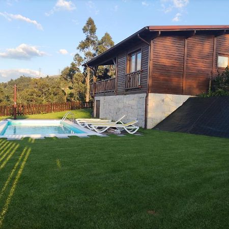Quinta da Resteva-Chalé do RIO Vieira do Minho Esterno foto